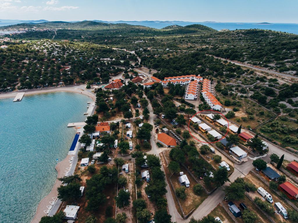 Ks Holidays Jezera Bagian luar foto